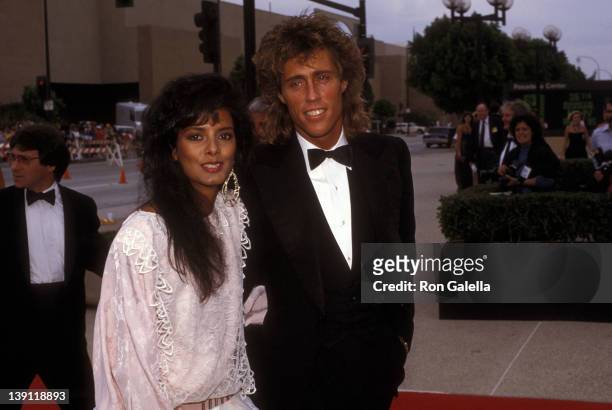 Susie Coelho and actor Lee Nicholl attend the 36th Annual Primetime Emmy Awards on September 23, 1984 at Pasadena Civic Auditorium in Pasadena,...
