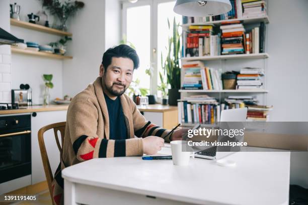 asian man working from home - asian architect 40 imagens e fotografias de stock