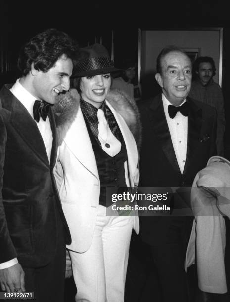 Liza Minnelli and Vincent Minnelli attend the opening party for Liza Minnelli on January 6, 1974 at the Rainbow Room in New York City.