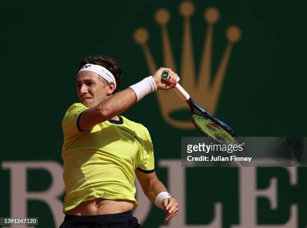 Casper Ruud of Norway in action against Holger Rune of Denmark during day four of the Rolex Monte-Carlo Masters at Monte-Carlo Country Club on April...