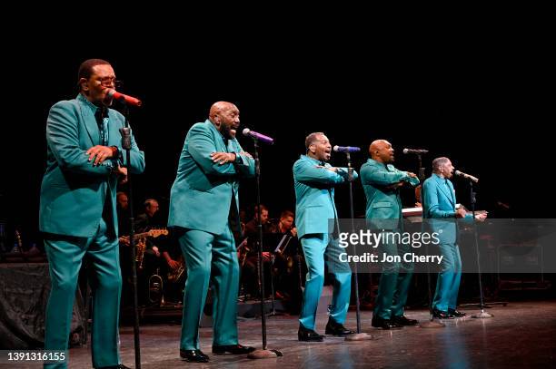 Willie Green, Otis Williams, Terry Weeks, Tony Grant, and Ron Tyson of The Temptations perform onstage during an evening celebrating the spirit of...