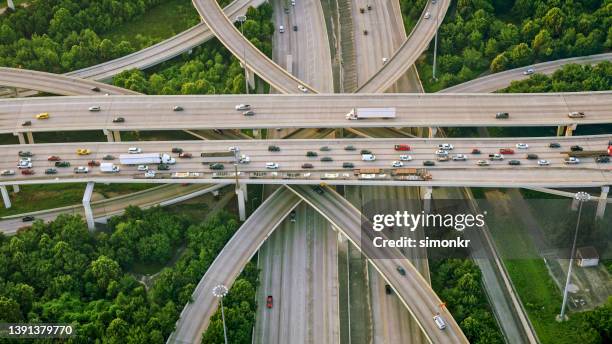 texas state highway beltway 8 - freeway stock pictures, royalty-free photos & images