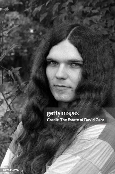 Founding member and guitarist of Southern rock band Lynyrd Skynyrd, Gary Rossington poses for a portrait in September 1974 in Parsippany, New Jersey.