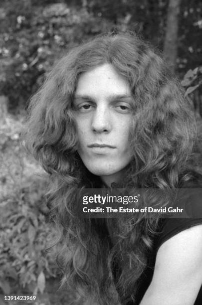 Founding member and guitarist of Southern rock band Lynyrd Skynyrd, Allen Collins poses for a portrait in September 1974 in Parsippany, New Jersey.