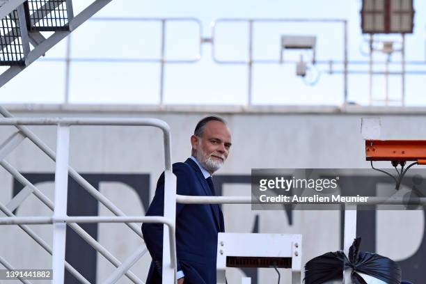 Le Havre Mayor and former French Prime Minister Edouard Philippe looks on as he visits the harbour with Emmanuel Macron on April 14, 2022 in Le...