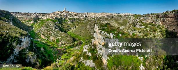 the old town of matera in basilicata, italy - basilikata stock-fotos und bilder
