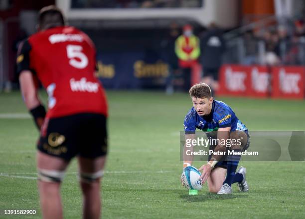 Beauden Barrett from the Blues lines up a penalty during the round four Super Rugby Pacific match between the Crusaders and the Chiefs at...