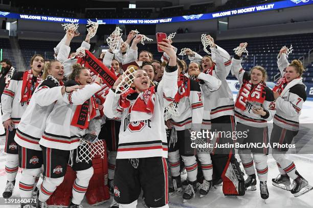 The Ohio State Buckeyes celebrate after defeating the Minnesota Duluth Bulldogs 3-2 during the Division I Women’s Ice Hockey Championship held at...