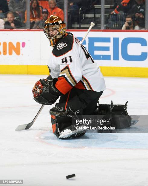 Anthony Stolarz of the Anaheim Ducks reacts to a shot on goal by the Philadelphia Flyers at the Wells Fargo Center on April 9, 2022 in Philadelphia,...