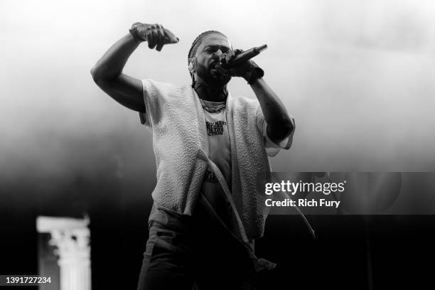 Big Sean performs onstage at the Sahara Tent during the 2022 Coachella Valley Music And Arts Festival on April 15, 2022 in Indio, California.