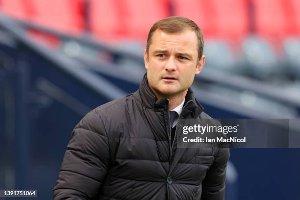 Shaun Maloney, Manager of Hibernian FC looks on prior to the Scottish Cup Semi Final match between Heart Of Midlothian FC and Hibernian FC at Hampden...