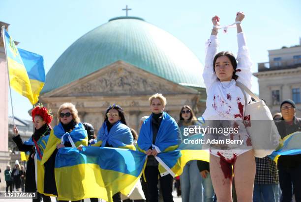 Germany Rapa 845 Rape Countries Stock Photos, High-Res Pictures, and Images - Getty ...