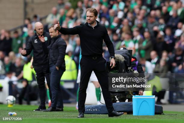 Robbie Neilson, Manager of Heart of Midlothian gestures during the Scottish Cup Semi Final match between Heart Of Midlothian FC and Hibernian FC at...