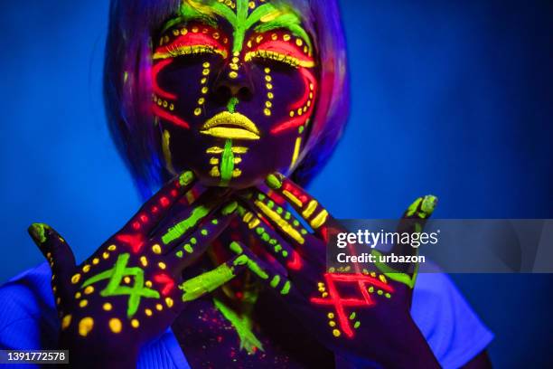 young woman with fluorescent makeup - neon fluorescent hair stock pictures, royalty-free photos & images