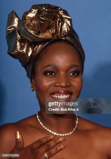 Emmy Winner Alfre Woodard backstage at the Emmy Awards Show, September 20, 1987 in Pasadena, California.