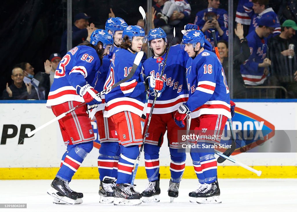 Detroit Red Wings v New York Rangers