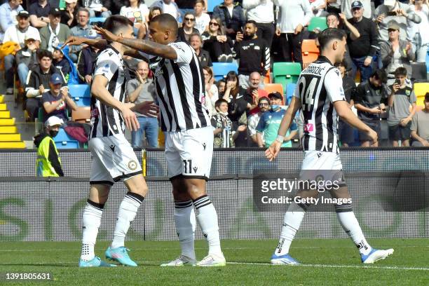 Ignacio Pussetto of Udinese Calcio celebrates with Walace after scoring the goal during the Serie A match between Udinese Calcio and Empoli FC at...