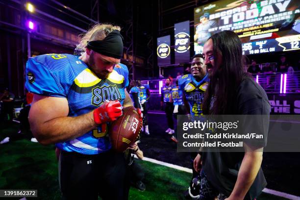 Oki Sign 57 Joe Grogan Stock Photos, High-Res Pictures, and Images - Getty Images