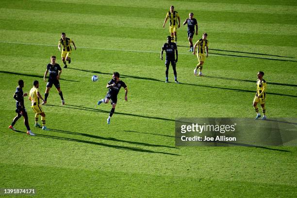 Storm Roux of the Central Coast Mariners controls the ball during the A-League Mens match between Wellington Phoenix and Central Coast Mariners at...