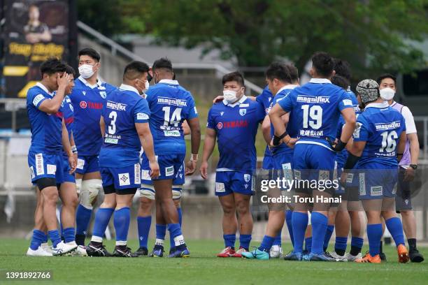 Players of Shizuoka BlueRevs react after the loss to Tokyo Suntory Sungoliath during the NTT Japan Rugby League One match between Tokyo Suntory...