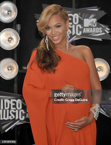Beyonce arrives at the 2011 MTV Video Music Awards at the Nokia Theatre L.A. Live on August 28, 2011 in Los Angeles, CA.
