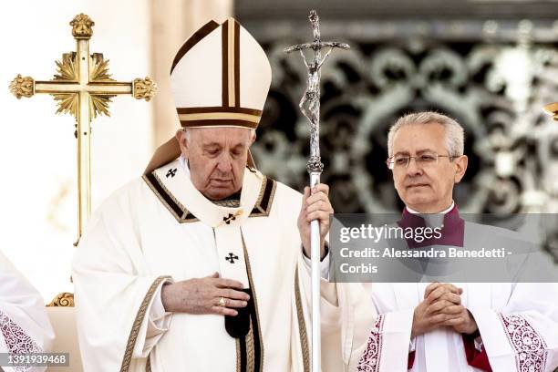 Pope Francis leads the Holy Easter Mass in St. Peter's Square, on April 17, 2022 in Vatican City, Vatican.