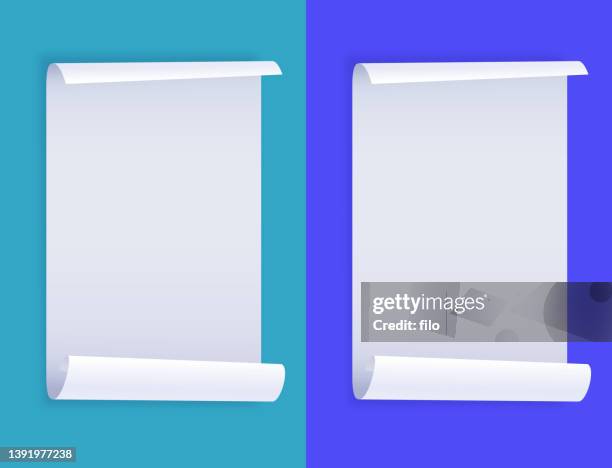 ilustraciones, imágenes clip art, dibujos animados e iconos de stock de espacio de copia vertical de desplazamiento de papel - rollo medios impresos