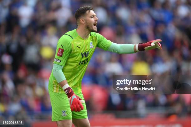 Jack Butland of Crystal Palace shouts instructions during The FA Cup Semi-Final match between Chelsea and Crystal Palace at Wembley Stadium on April...