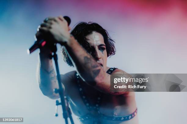 Damiano David of Måneskin performs onstage at the Mojave Tent during the 2022 Coachella Valley Music And Arts Festival on April 17, 2022 in Indio,...