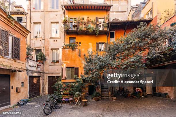 Houses In Rome Rome House Photos and Premium High Res Pictures - Getty Images