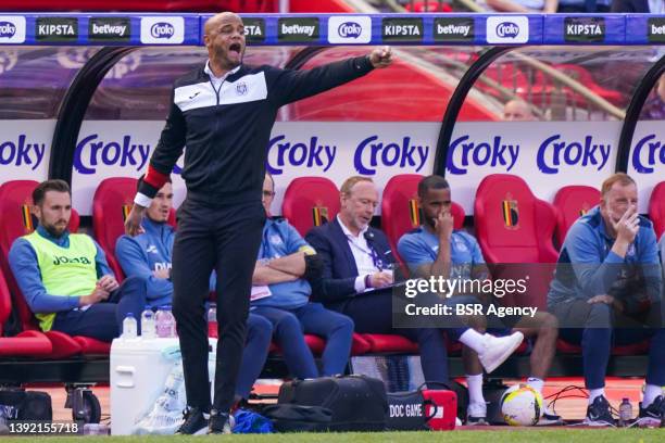 Coach Vincent Kompany of RSC Anderlecht coaches his players during the Croky Cup Final match between KAA Gent and RSC Anderlecht at the Koning...