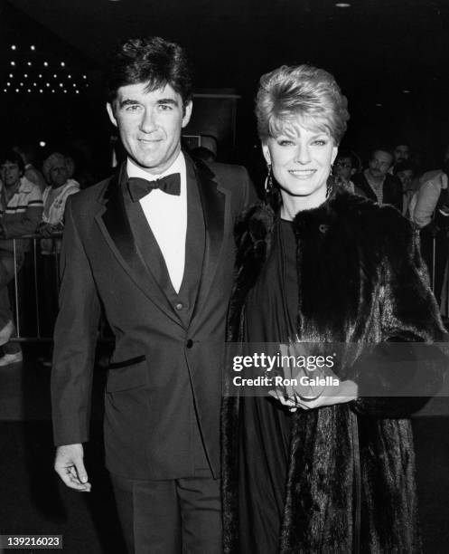 Actor Alan Thicke and wife Gloria Loring attending the premiere of "The Man Who Loved Women" on December 14, 1983 at the Academy Theater in Beverly...