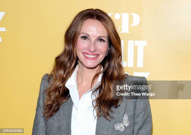 Julia Roberts attends the GASLIT World Premiere on April 18, 2022 in New York City.