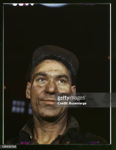 Melrose Park, Ill.;,Northwestern, ; Roy Nelin, a box packer in the roundhouse at the Proviso yard, 1942.