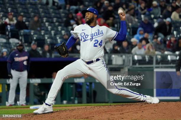 Amir Garrett of the Kansas City Royals pitches in the fifth inning against the Minnesota Twins at Kauffman Stadium on April 19, 2022 in Kansas City,...