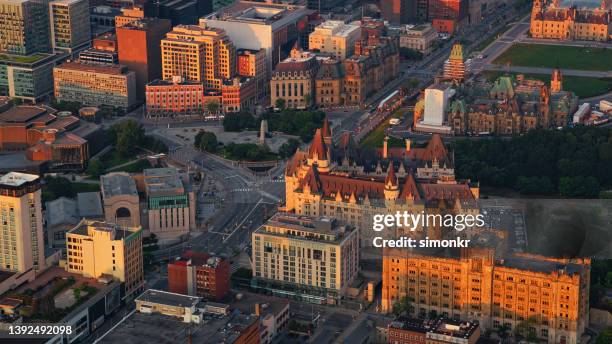 exterior view of fairmont château laurier - ottawa skyline stock pictures, royalty-free photos & images