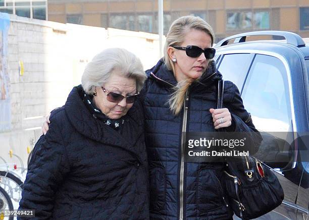 Queen Beatrix arrives at Innsbruck hospital with Mabel Wisse Smit, the wife of Prince Johan Friso, on February 19, 2012 in Innsbruck, Austria. Dutch...