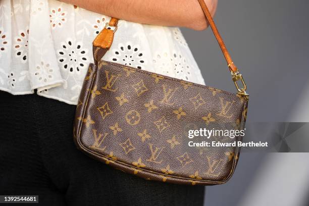 51,334 Louis Vuitton Purse Stock Photos, High-Res Pictures, and
