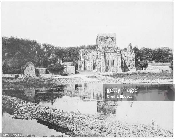 ilustraciones, imágenes clip art, dibujos animados e iconos de stock de fotografía antigua de irlanda: abadía de la santa cruz, condado de tipperary - abadía