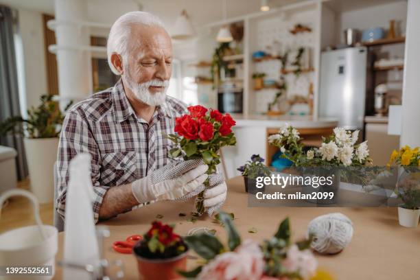 Man Planting Roses 3,408 Rose 69 Stock Photos, High-Res Pictures, and Images - Getty Images