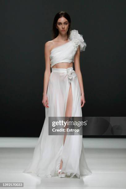 Model walks the runway during the Yolan Cris show as part of the Barcelona Bridal Week 2022 on April 20, 2022 in Barcelona, Spain.