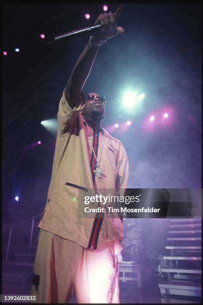 Big Boi of Outkast performs during the Area One tour at Shoreline Amphitheatre on July 31, 2001 in Mountain View, California.