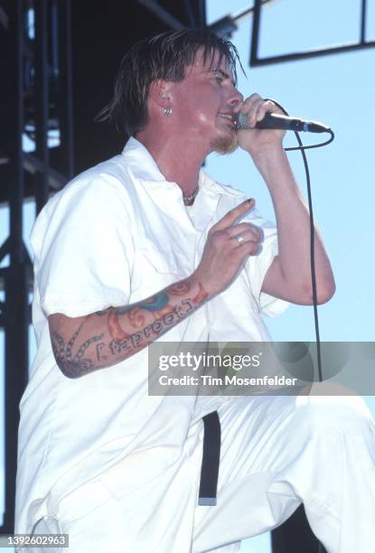 Stephen Richards of Taproot performs during Ozzfest 2001 at Shoreline Amphitheatre on June 29, 2001 in Mountain View, California.