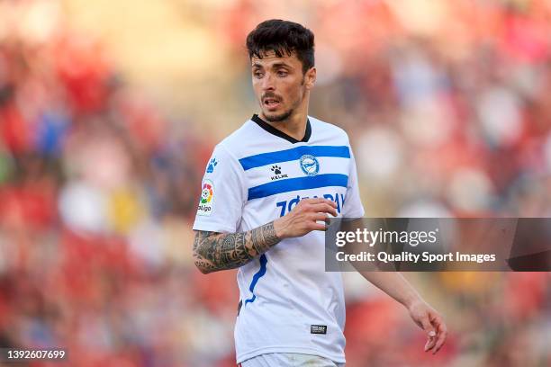 Ximo Navarro of Deportivo Alaves looks on during the LaLiga Santander match between RCD Mallorca and Deportivo Alaves at Estadio de Son Moix on April...