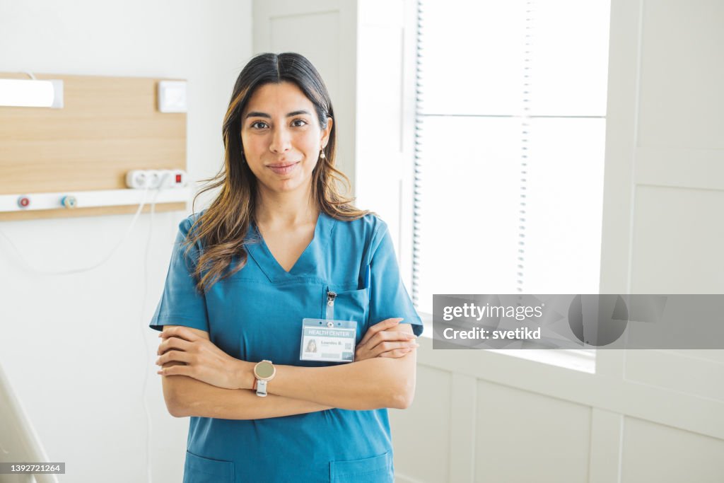 Porträt der Krankenschwester in der medizinischen Klinik.