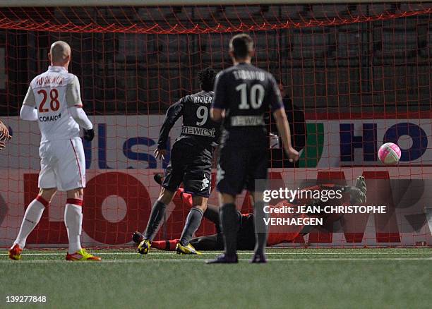 Emmanuel Riviere 20 Emmanuel Rivie Stock Photos, High-Res Pictures, and Images - Getty ...