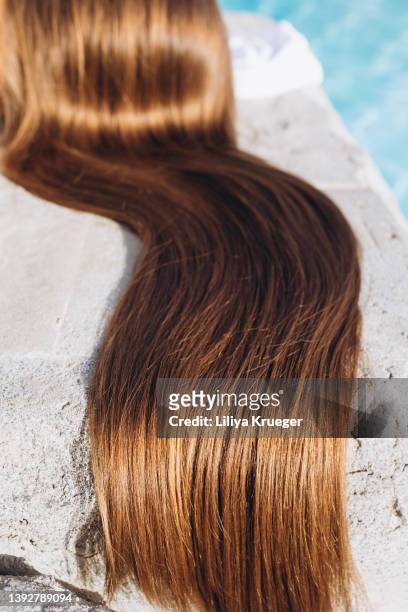 shiny long hair. - straight hair ストックフォトと画像