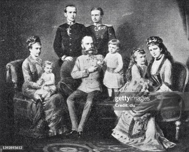 illustrations, cliparts, dessins animés et icônes de françois-joseph ier d’autriche avec sa famille sur un canapé - franz joseph i of austria