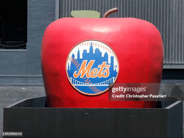 The homerun apple is displayed in the outfield prior to the start of the game between the Arizona Diamondbacks and New York Mets at Citi Field on...