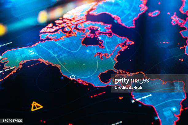 americas on digital display - noord zuid amerika stockfoto's en -beelden
